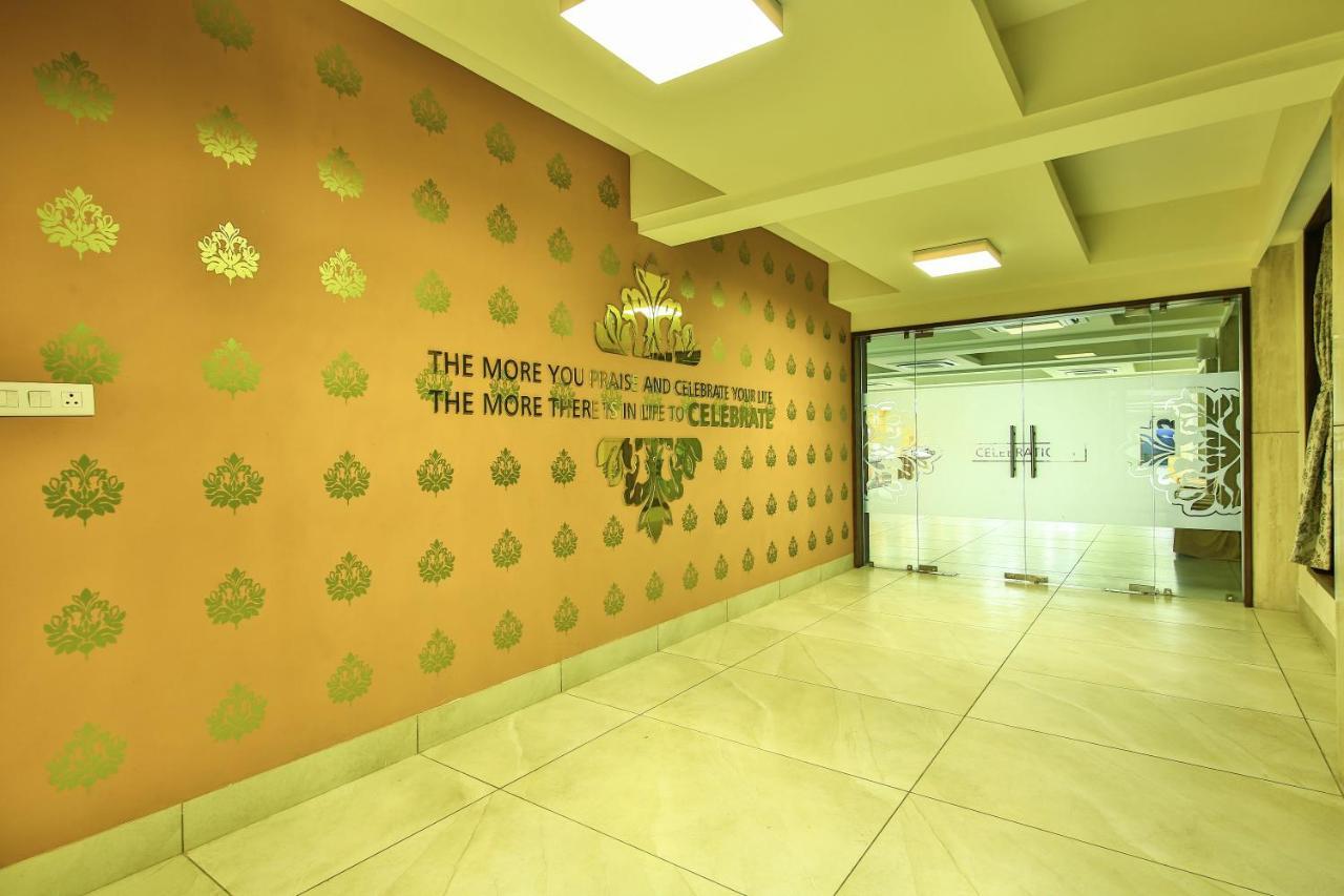 Fabhotel Flora Vastral Ахмедабад Экстерьер фото