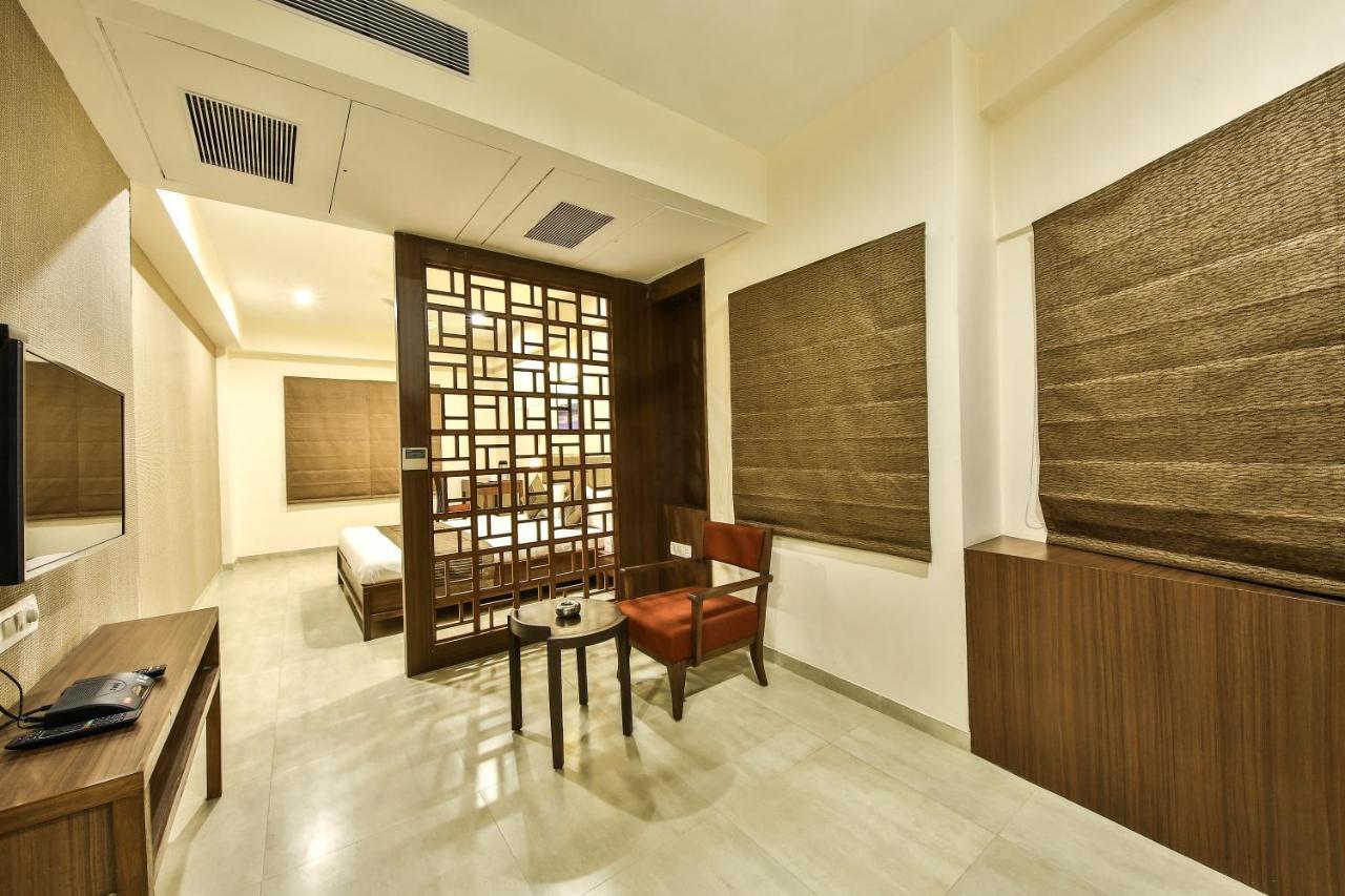 Fabhotel Flora Vastral Ахмедабад Экстерьер фото